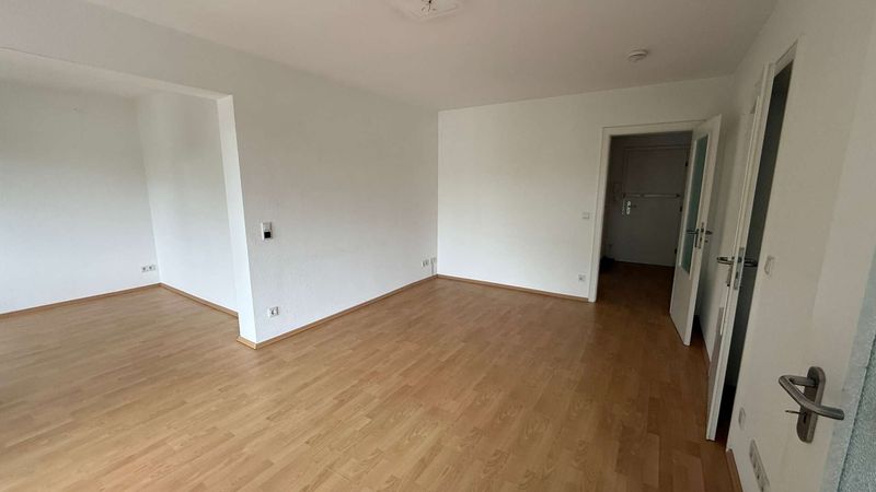 Attraktive 3. Zimmer-Wohnung mit Balkon in DU-Duissern